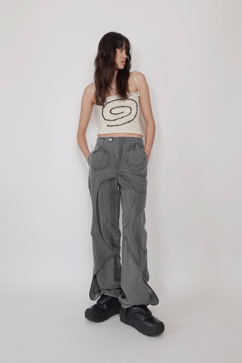 CIRCLE CUT-OUT DENIM PANTS -BLACK-